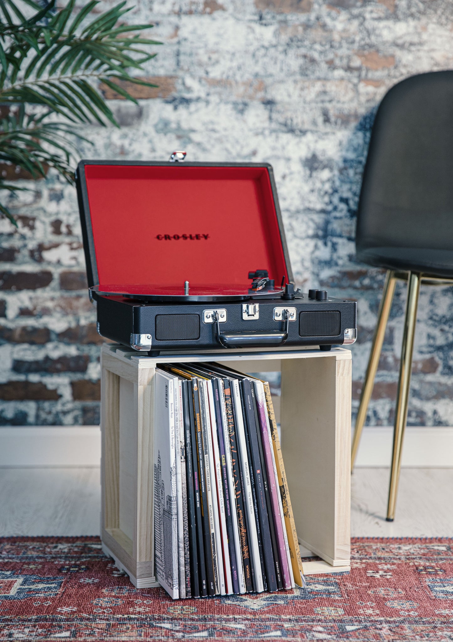 Cruiser plus Vinyl Record Player with Speakers and Wireless Bluetooth - Audio Turntables